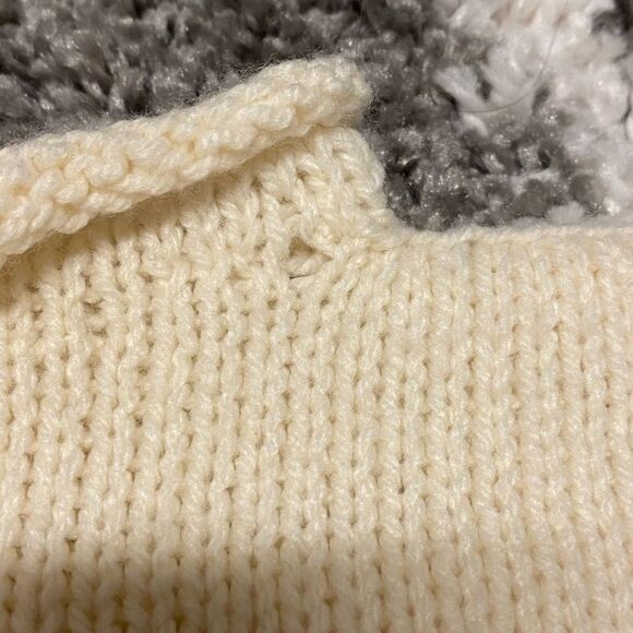 HANDMADE Knit Giraffe Sweater - Picture 4 of 6